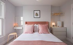 The Lookout - Stunning Sea View Apartment